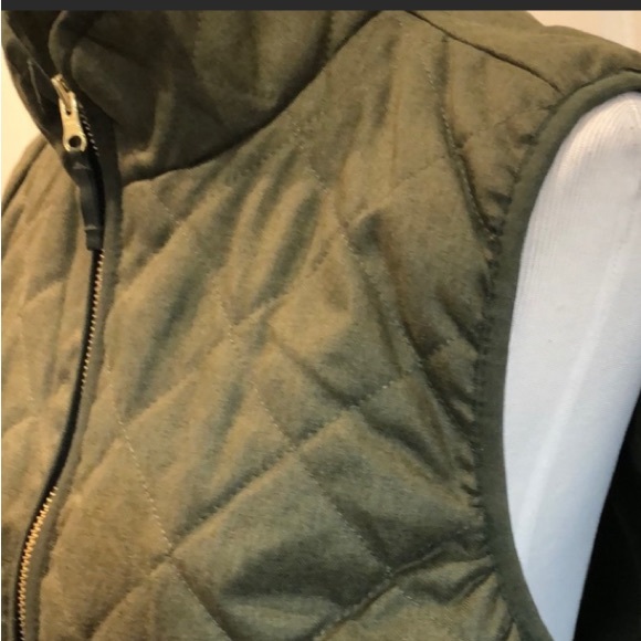 NEW Old Navy women's vest - Picture 2 of 4